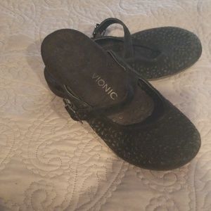 Vionic Black Mules